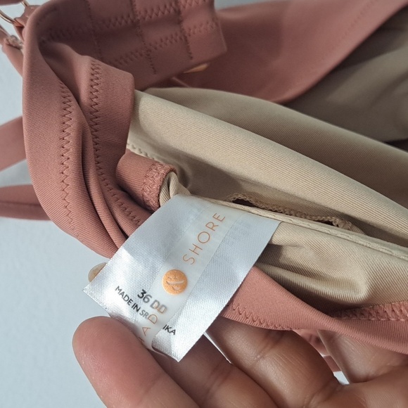Shade & Shore bikini top Only size 36DD - Picture 3 of 5